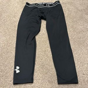 Under armour youth XL heat gear fitted compression leggings black